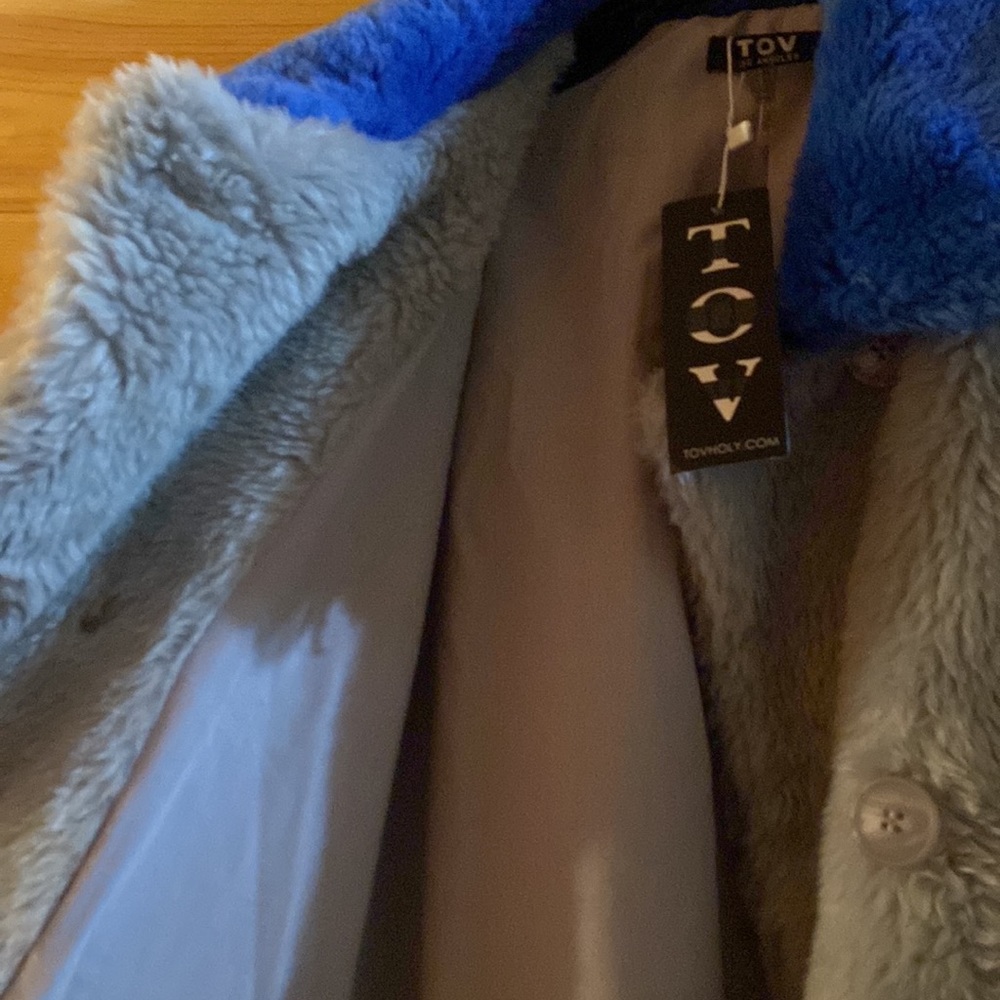 Coat - Picture 5 of 5